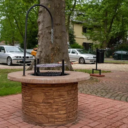 Accomo Apartmanhaz Appart hôtel 3*